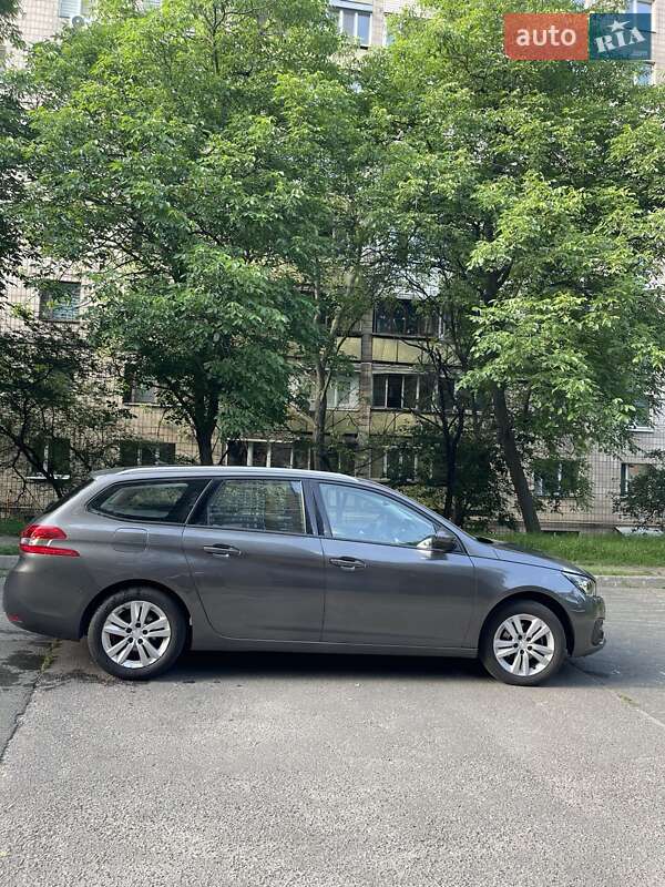 Универсал Peugeot 308 2020 в Киеве