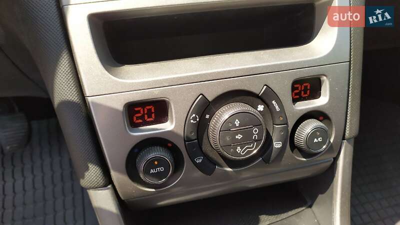 Универсал Peugeot 308 2012 в Ровно