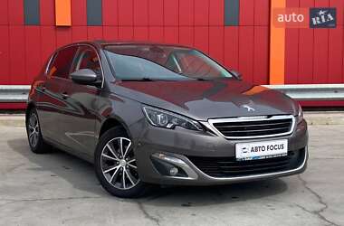 Хэтчбек Peugeot 308 2014 в Киеве
