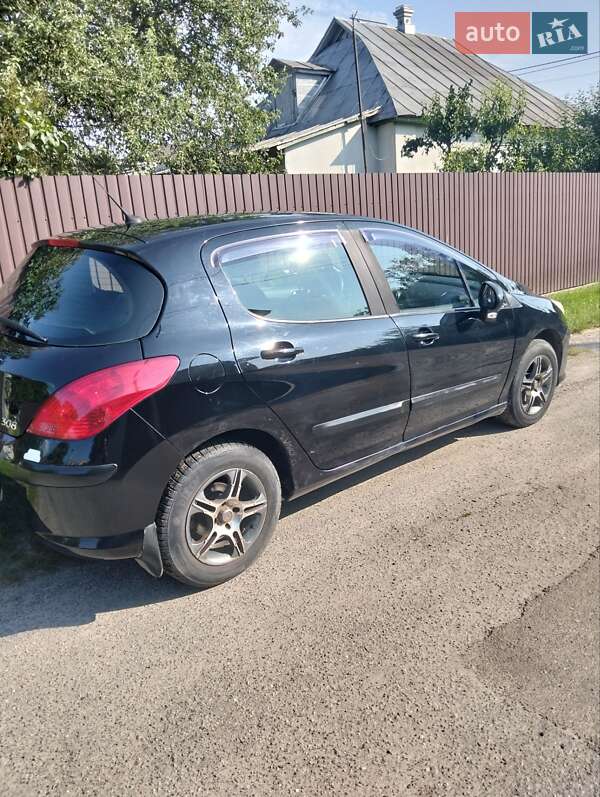 Хэтчбек Peugeot 308 2008 в Броварах