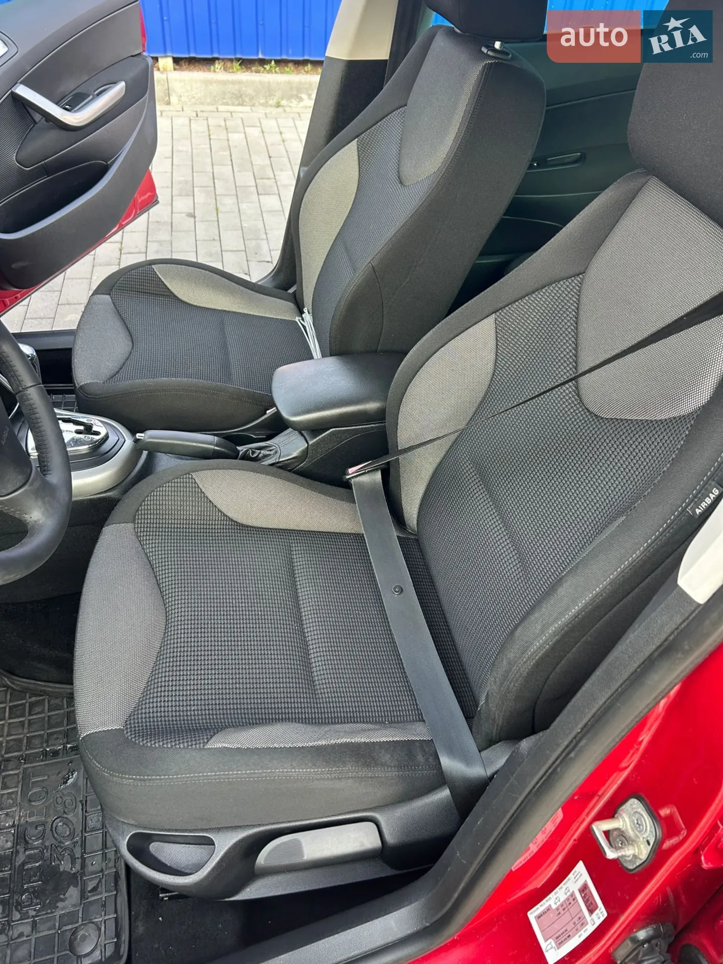 2012 Peugeot 308 - мініатюра 6
