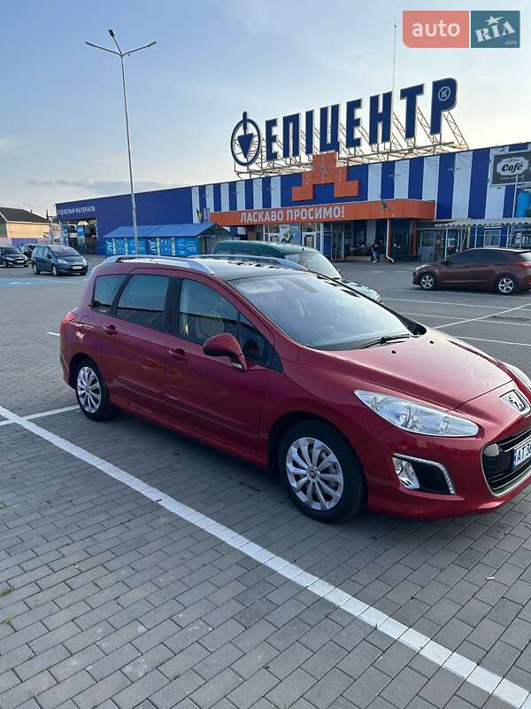Универсал Peugeot 308 2012 в Калуше