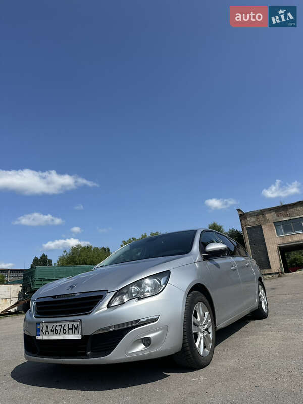 Универсал Peugeot 308 2016 в Звенигородке
