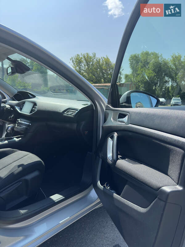 Универсал Peugeot 308 2016 в Звенигородке