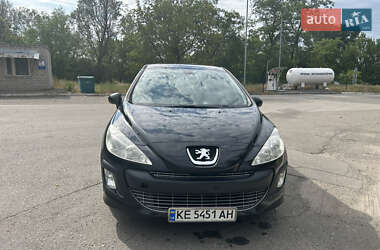 Хетчбек Peugeot 308 2008 в 