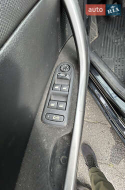 Хетчбек Peugeot 308 2008 в 