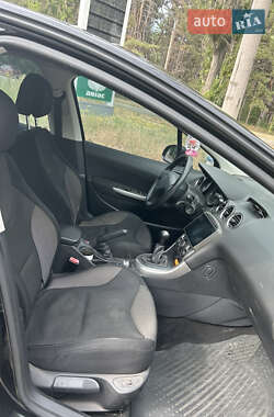 Хетчбек Peugeot 308 2008 в 
