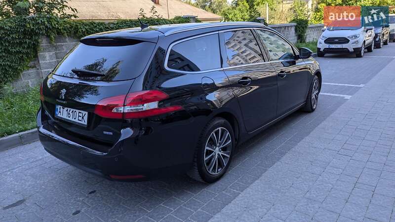 Універсал Peugeot 308 2015 в Івано-Франківську