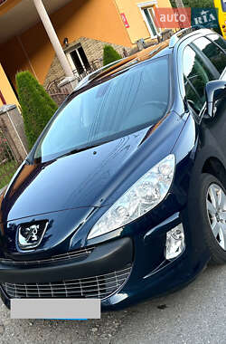 Универсал Peugeot 308 2010 в Ирпене