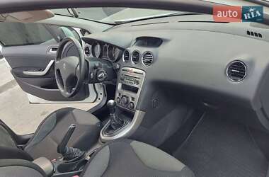 Хетчбек Peugeot 308 2012 в 
