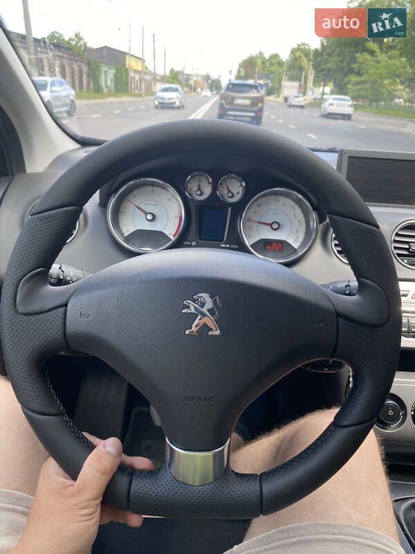 Peugeot 308 2012 Peugeot 308 2012