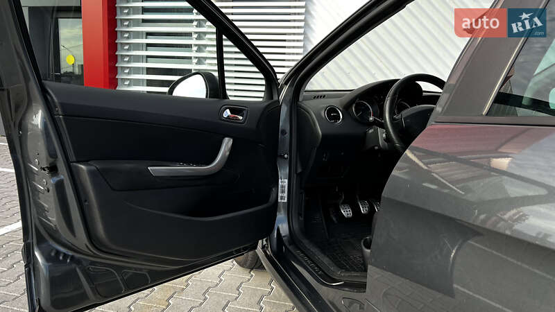 Універсал Peugeot 308 2011 в Львові