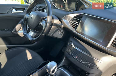 Універсал Peugeot 308 2016 в Виноградові