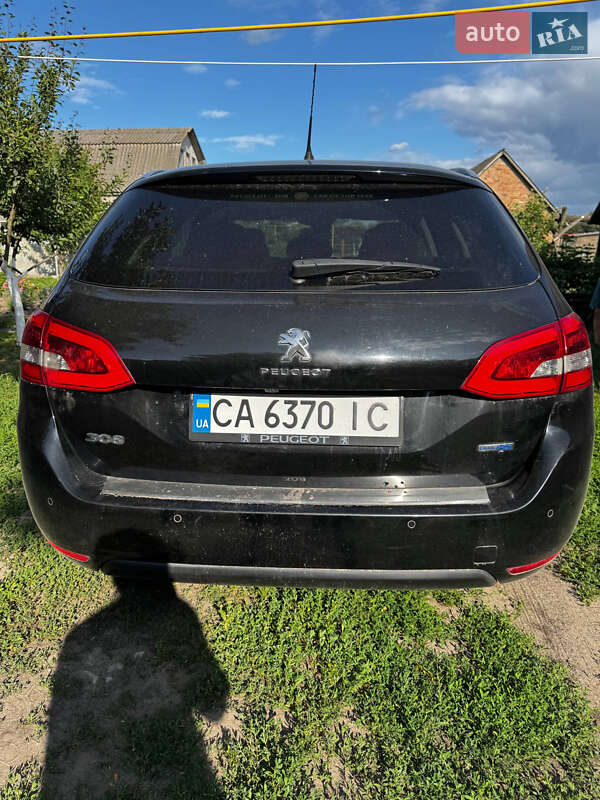 Універсал Peugeot 308 2015 в Черкасах