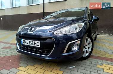 Хетчбек Peugeot 308 2011 в Звягелі