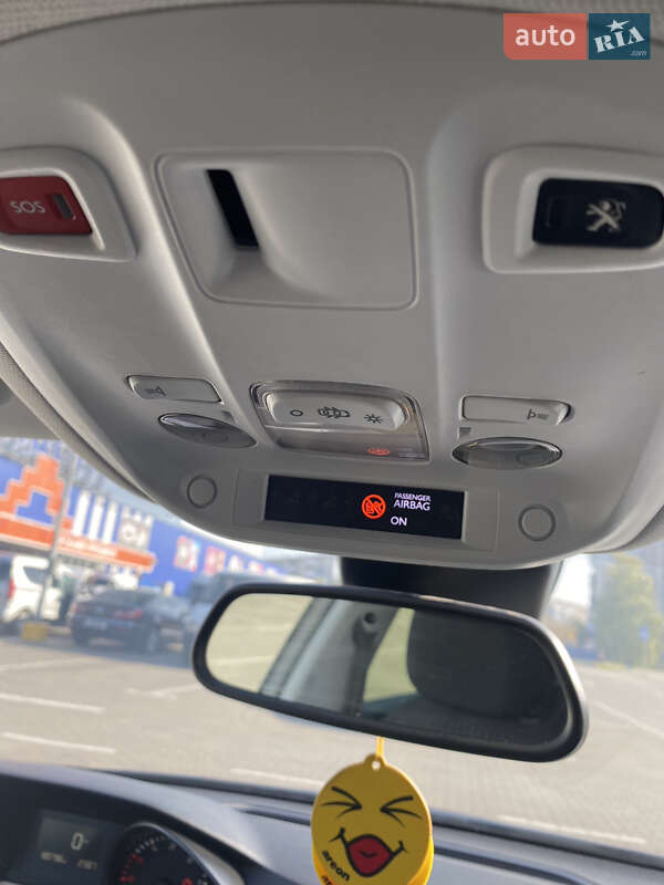 Універсал Peugeot 308 2015 в Шептицькому