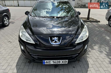 Хетчбек Peugeot 308 2008 в Дніпрі
