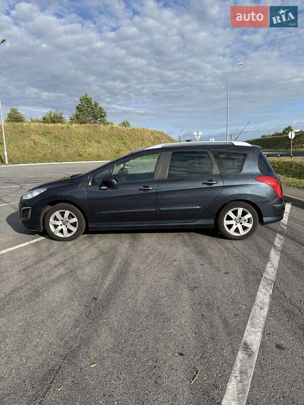 Універсал Peugeot 308 2013 в Полтаві