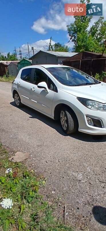 Peugeot 308 2011