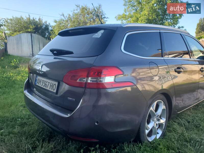Універсал Peugeot 308 2015 в Житомирі