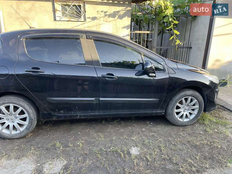 Хетчбек Peugeot 308 2008 в Кілії фото 6 Хетчбек Peugeot 308 2008 в Кілії