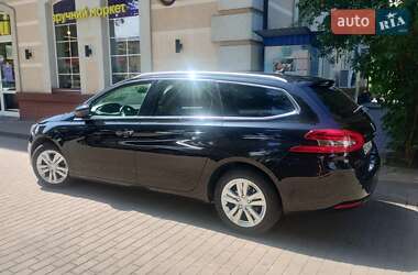 Универсал Peugeot 308 2014 в 