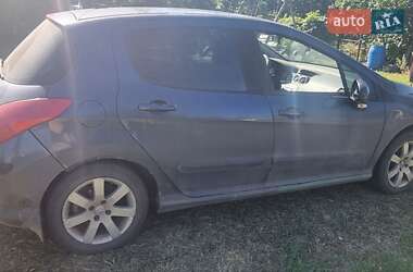 Хэтчбек Peugeot 308 2008 в Губинихи