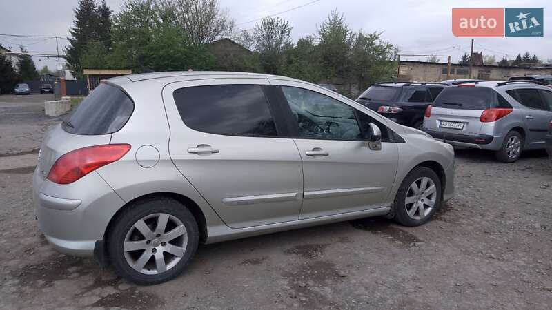 Хетчбек Peugeot 308 2008 в Мукачевому