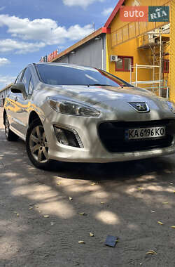 Хэтчбек Peugeot 308 2012 в Житомире