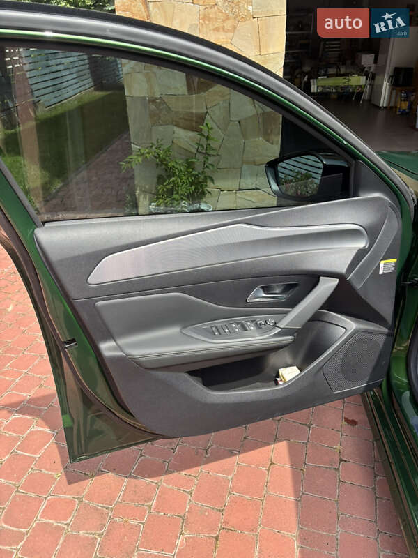 Хетчбек Peugeot 308 2022 в Львові