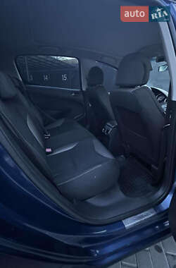 Хэтчбек Peugeot 308 2008 в 