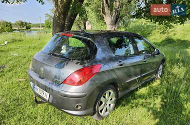 Хэтчбек Peugeot 308 2008 в 