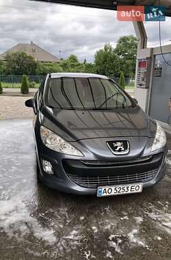 Хетчбек Peugeot 308 2009 в Ужгороді