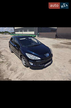 Хэтчбек Peugeot 308 2010 в Львове