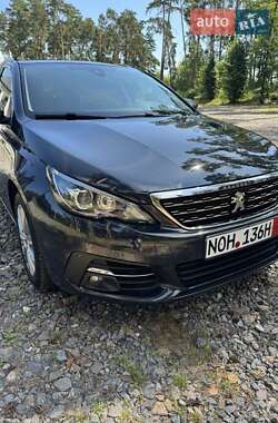 Універсал Peugeot 308 2018 в 