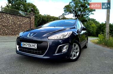Универсал Peugeot 308 2011 в Звягеле