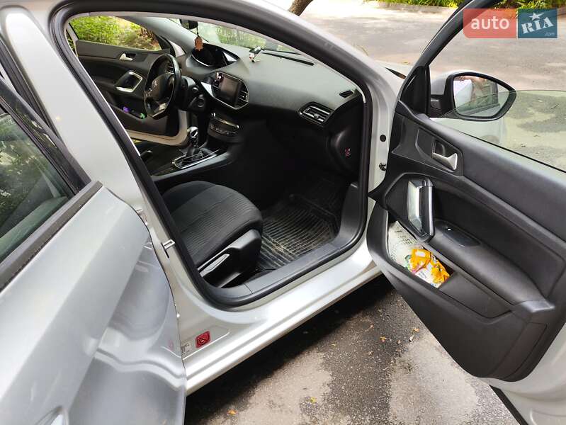 Універсал Peugeot 308 2015 в Харкові фото 12 Універсал Peugeot 308 2015 в Харкові