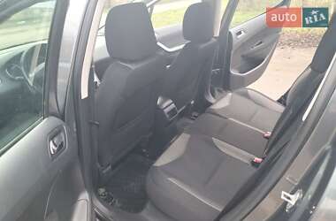 Хэтчбек Peugeot 308 2012 в 