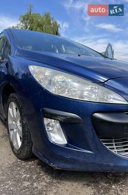 Хэтчбек Peugeot 308 2008 в 