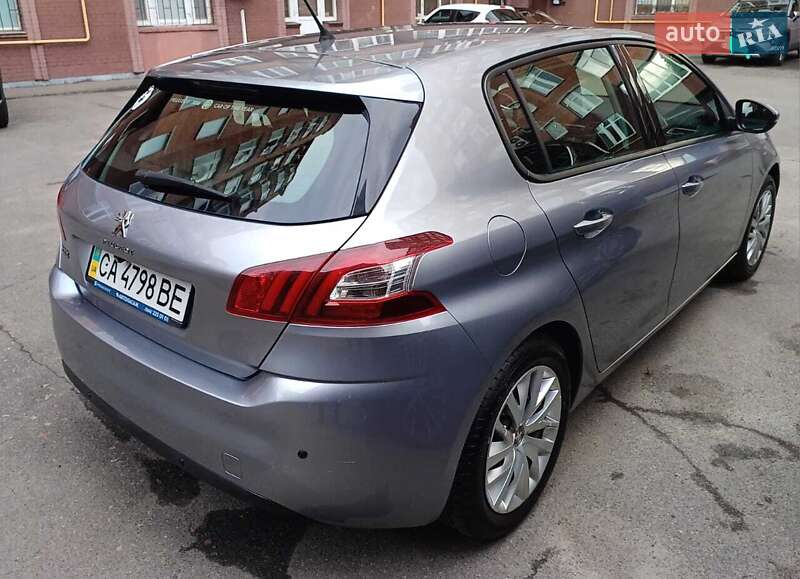 Хэтчбек Peugeot 308 2015 в Киеве