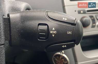 Хэтчбек Peugeot 308 2012 в 