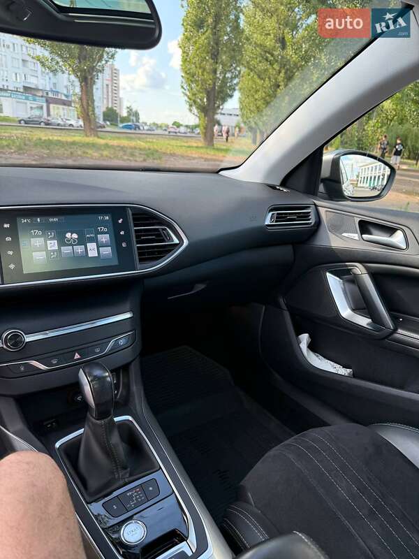 Універсал Peugeot 308 2016 в Черкасах