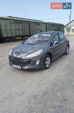 Хэтчбек Peugeot 308 2007 в Виноградове