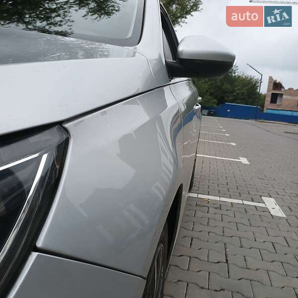 Хэтчбек Peugeot 308 2014 в Луцке фото 8 Хэтчбек Peugeot 308 2014 в Луцке