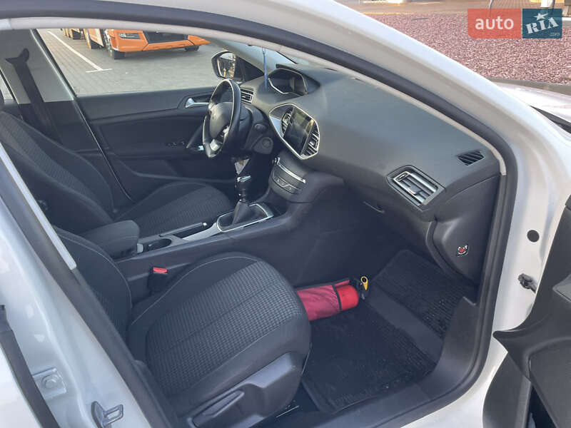 Универсал Peugeot 308 2021 в Луцке