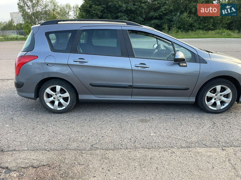 Універсал Peugeot 308 2010 в Полтаві