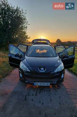 Универсал Peugeot 308 2009 в Ровно
