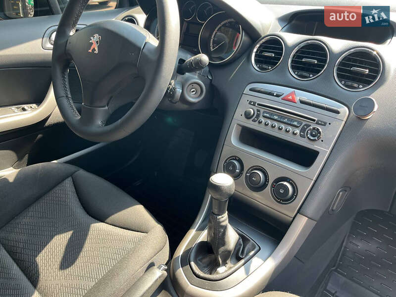 Универсал Peugeot 308 2013 в Кривом Роге