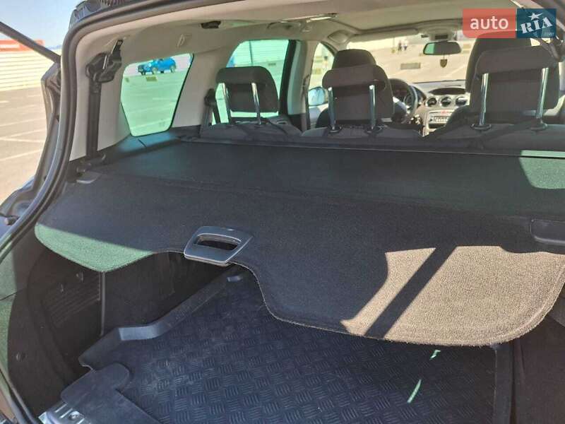 Універсал Peugeot 308 2010 в Львові