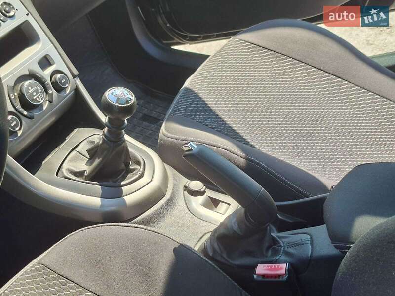 Універсал Peugeot 308 2010 в Львові